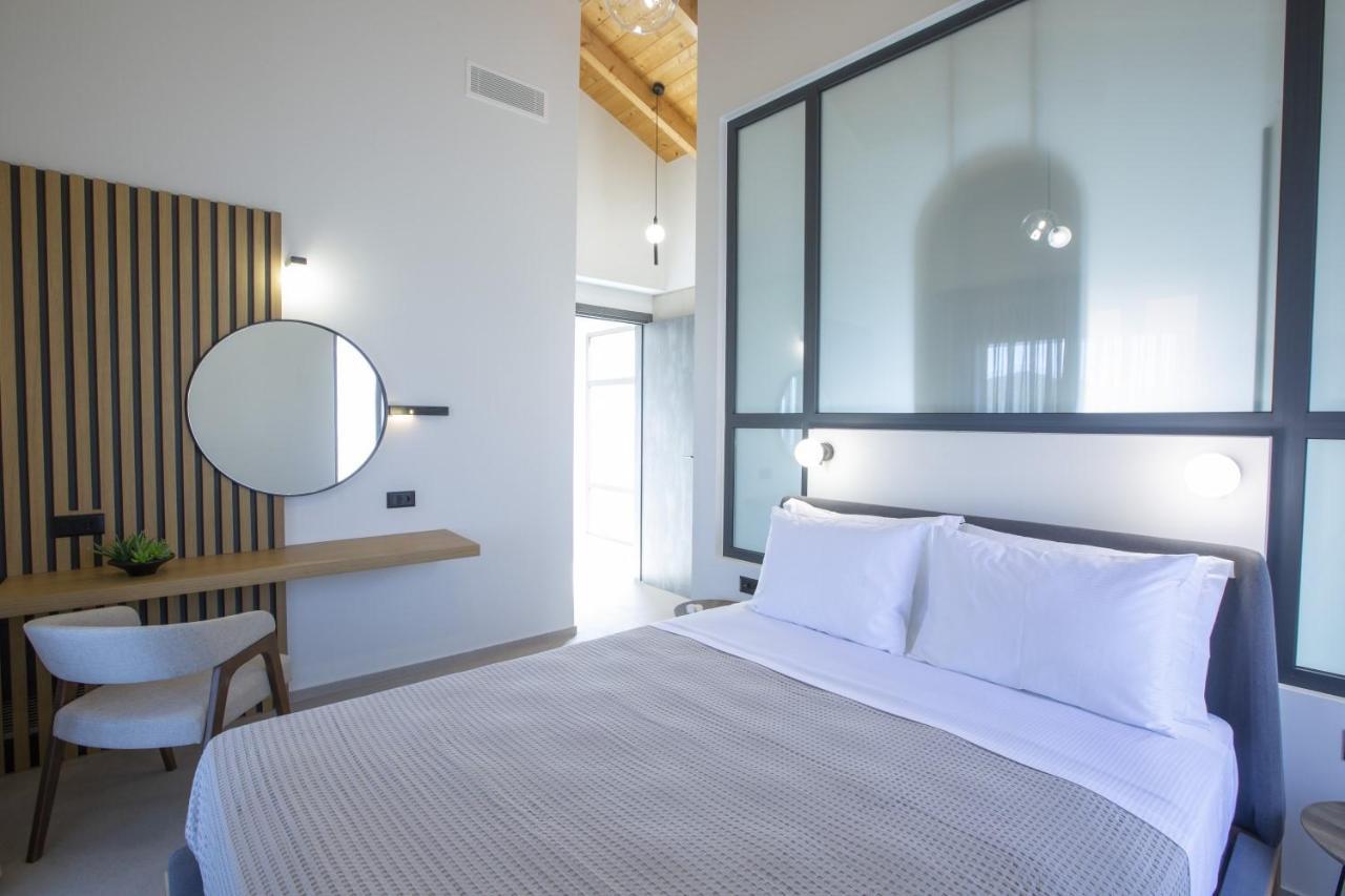 Inorato - Luxury Villa With Private Swimming Pool Kalamitsi  Bagian luar foto